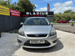 2010 Ford Focus 1.6 Titanium 5dr in Silver — image 2