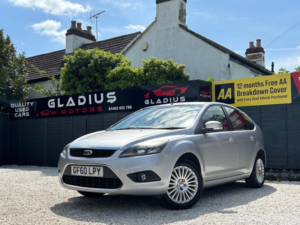 2010 Ford Focus 1.6 Titanium 5dr in Silver — image 3