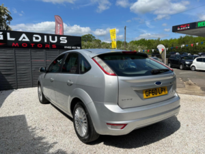 2010 Ford Focus 1.6 Titanium 5dr in Silver — image 4