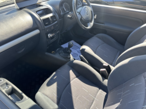2005 Renault Clio 1.5 Dci Dynamique in Black — image 5