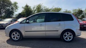 2009 Ford C-Max 1.6 16v Zetec 5dr in Silver — image 5