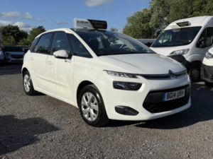 2014 Citroen C4 Picasso 1.6 Hdi Vtr+ in White — image 1