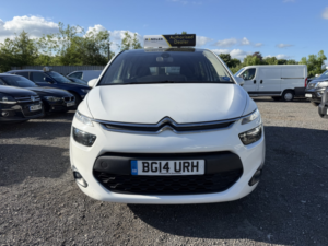 2014 Citroen C4 Picasso 1.6 Hdi Vtr+ in White — image 2