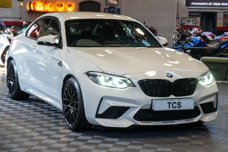 2020 BMW M2 3.0 Biturbo Harman Kardon Akroprovic Exhaust R/cam Heated S/w in White — image 1