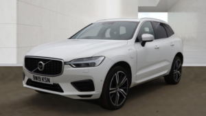 2019 Volvo Xc60 2.0 R-Design T8 Twin Engine AWD in White — image 2