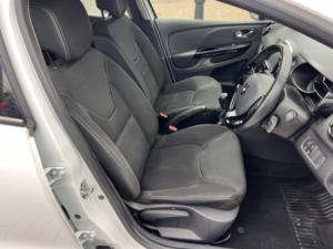 2014 Renault Clio 1.2 Dynamique Medianav 1.2 16v 75 in White — image 5