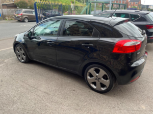 2015 Kia Rio 1.4 Crdi Ecodynamics 4 Euro 5 (s/s) 5dr in Black — image 4