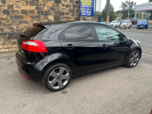 2015 Kia Rio 1.4 Crdi Ecodynamics 4 Euro 5 (s/s) 5dr in Black — image 6
