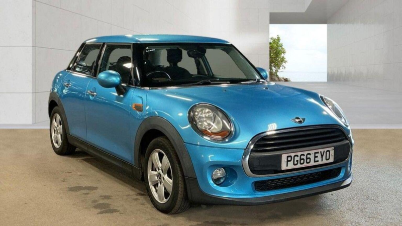 2017 MINI Hatch 1.2 One Euro 6 (s/s) 5dr in Blue — image 1