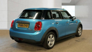 2017 MINI Hatch 1.2 One Euro 6 (s/s) 5dr in Blue — image 6