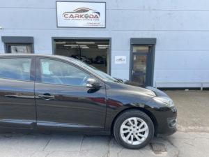 2016 Renault Megane 1.5 Dynamique Nav Dci 110 in Black — image 5