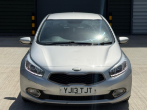2013 Kia Ceed 1.6 Crdi Ecodynamics 2 Euro 5 (s/s) 5dr in Silver — image 3