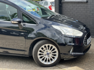 2014 Ford B-Max 1.6 Titanium in Black — image 4