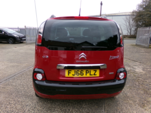 1970 Citroen C3 Picasso 1.6 Bluehdi Edition in Red — image 6