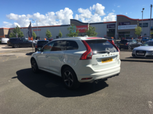 2015 Volvo Xc60 2.4 D5 R-Design Lux Nav,black Lth,sat Nav,rear Dvds,fsh in White — image 3