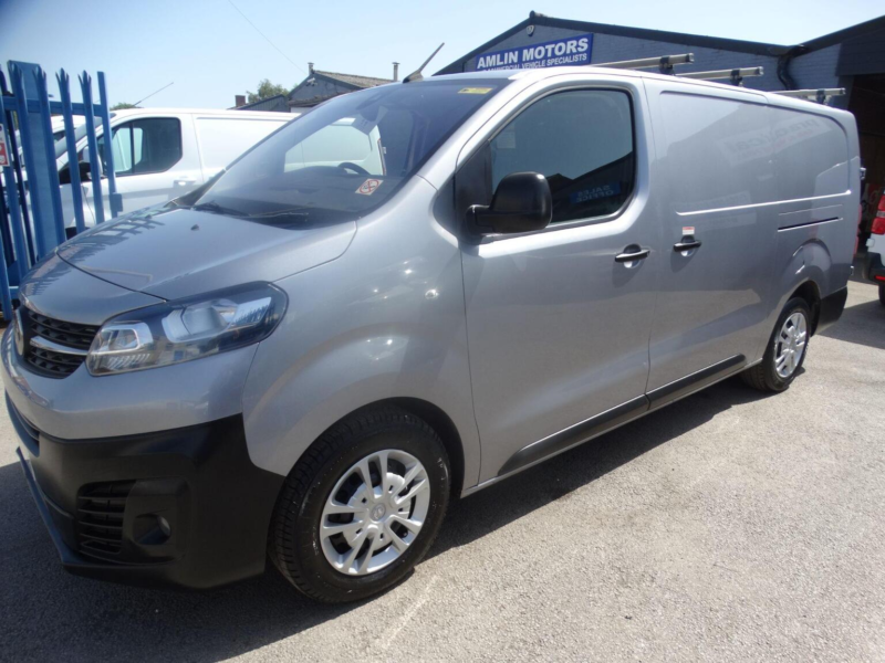 2022 Vauxhall Vivaro 2.0 Turbo D 3100 Dynamic L2 H1 Euro 6 (s/s) 6dr in Grey — image 1