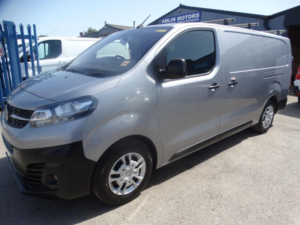 2022 Vauxhall Vivaro 2.0 Turbo D 3100 Dynamic L2 H1 Euro 6 (s/s) 6dr in Grey — image 1