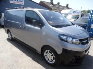 2022 Vauxhall Vivaro 2.0 Turbo D 3100 Dynamic L2 H1 Euro 6 (s/s) 6dr in Grey — image 3