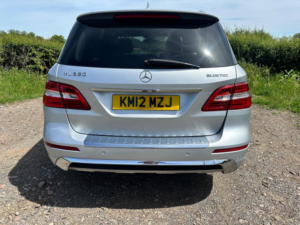 2012 Mercedes-Benz M Class 3.0 Ml350 V6 Bluetec Sport G-Tronic 4WD Euro 6 (s/s) 5dr in Silver — image 5