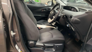 2016 Toyota Prius 1.8 Vvt-H Business Edition Plus CVT Euro 6 (s/s) 5dr (15in Alloy) in Grey — image 4