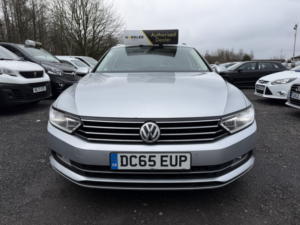 2015 Volkswagen Passat 2.0 Tdi Bluemotion Tech Se Business in Silver — image 2