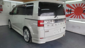 2008 Mitsubishi Delica 2.4 Auto 4WD £360 Tax in White — image 2