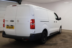 2021 Vauxhall Vivaro 1.5 Turbo D 2900 Dynamic L2 H1 Euro 6 (s/s) 6dr in White — image 3