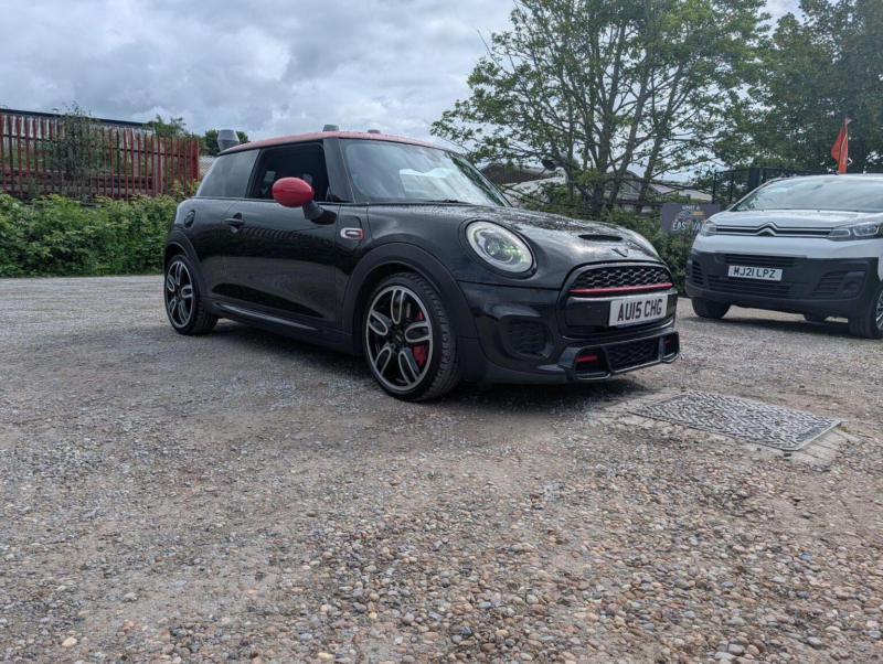 2015 MINI Hatch 2.0 John Cooper Works Auto Euro 6 (s/s) 3dr in Black — image 1