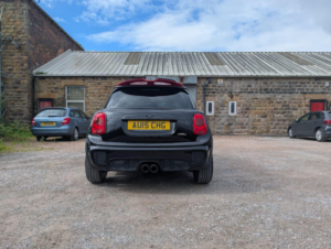 2015 MINI Hatch 2.0 John Cooper Works Auto Euro 6 (s/s) 3dr in Black — image 4