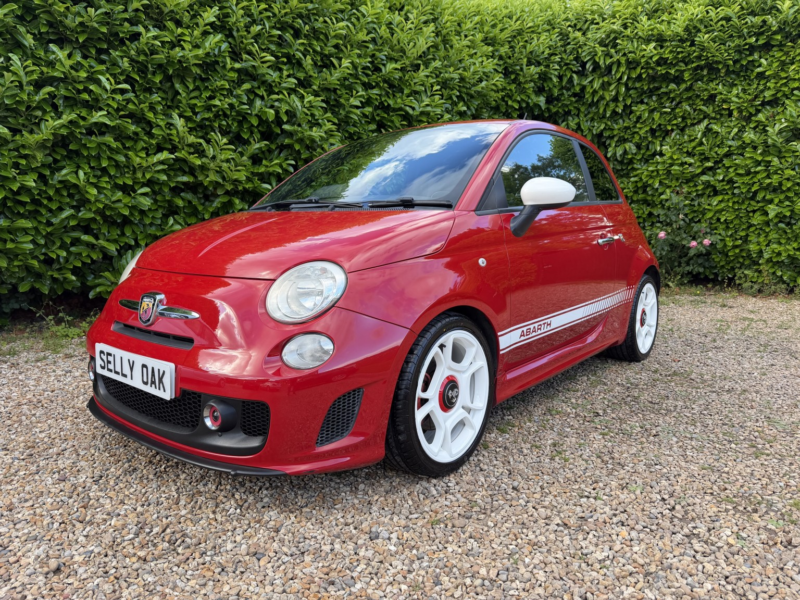 2012 Abarth 500 1.4 Abarth 1.4 16v Turbo in Red — image 1