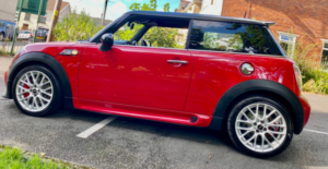 2010 MINI MINI John Cooper Works Edition 211bhp Fsh Stunning Rare Car Soon To Be Classic in Red — image 2