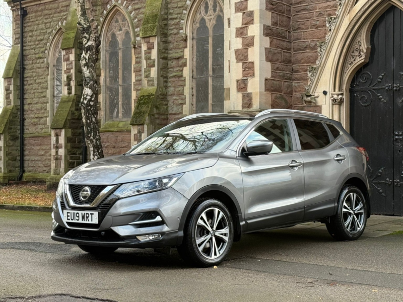 2019 Nissan Qashqai 1.5 Dci N-Connecta in Grey — image 1