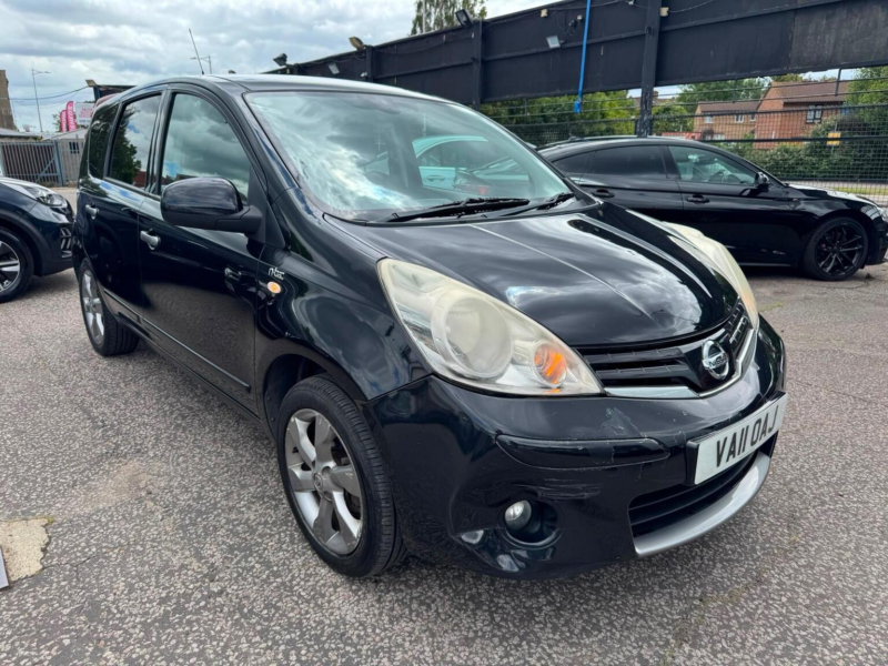 2011 Nissan Note 1.6 16v N-Tec Euro 5 5dr in Black — image 1