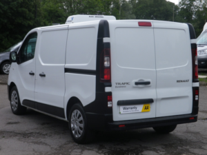 2017 Renault Trafic 1.6 Sl27 Dci 120 Business Fridge Freezer Van Euro 6 in White — image 5