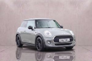 2017 MINI Hatch