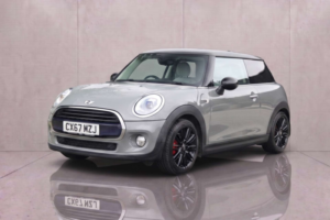 2017 MINI Hatch 1.5 Cooper Auto 3dr in Grey — image 3