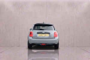 2017 MINI Hatch 1.5 Cooper Auto 3dr in Grey — image 5