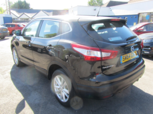 2014 Nissan Qashqai 1.2 Dig-T Acenta in Black — image 5