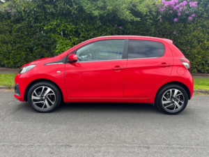 2015 Peugeot 108 1.2 Vti Puretech Allure Euro 5 5dr in Red — image 2
