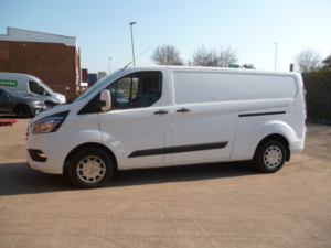 2019 Ford Transit Custom 2.0 300 Ecoblue Trend in White — image 4