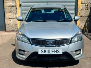 2010 Kia Ceed 1.6 Crdi 3 Hatchback 5dr Diesel Auto Euro 4 (113 Bhp) in Silver — image 5