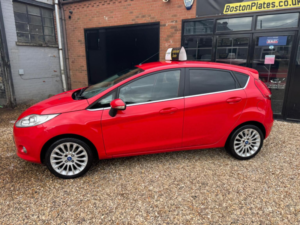 2011 Ford Fiesta 1.4 Tdci Dpf Titanium 5dr in Red — image 4