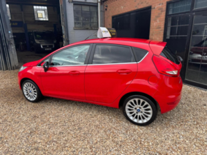 2011 Ford Fiesta 1.4 Tdci Dpf Titanium 5dr in Red — image 6