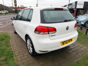 2012 Volkswagen Golf 1.6 Tdi Match Euro 5 5dr in White — image 4