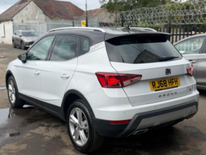 2019 SEAT Arona 1.0 Tsi Fr DSG Euro 6 (s/s) 5dr in White — image 4
