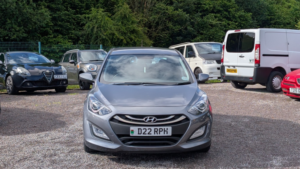 2014 Hyundai I30 1.6 Crdi Blue Drive Active in Grey — image 3