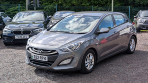2014 Hyundai I30 1.6 Crdi Blue Drive Active in Grey — image 4