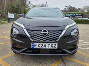 2024 Nissan Juke 1.6 N-Connecta Auto Euro 6 5dr in Black — image 2