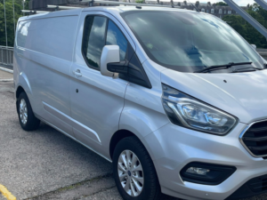 2018 Ford Transit Custom 2.0 300 Ecoblue Limited in Silver — image 3