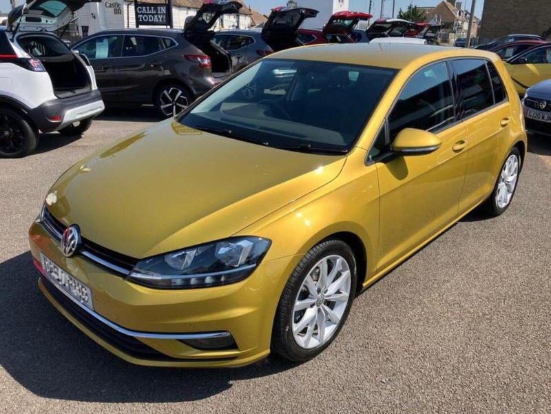2017 Volkswagen Golf 2.0 Tdi Bluemotion Tech Gt DSG Euro 6 (s/s) 5dr in Yellow — image 1